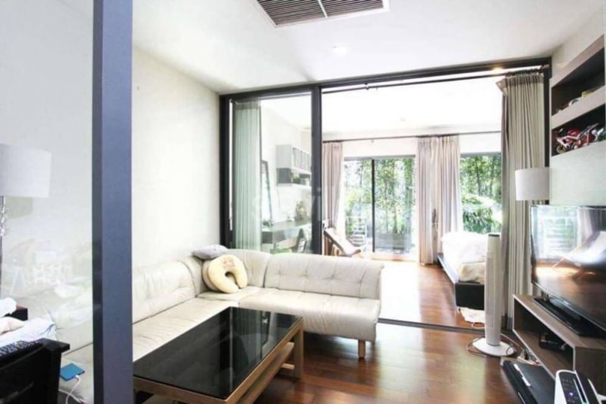 1 ห้องนอน คอนโด สำหรับ ขาย ใน Khlong Toei - Image 1