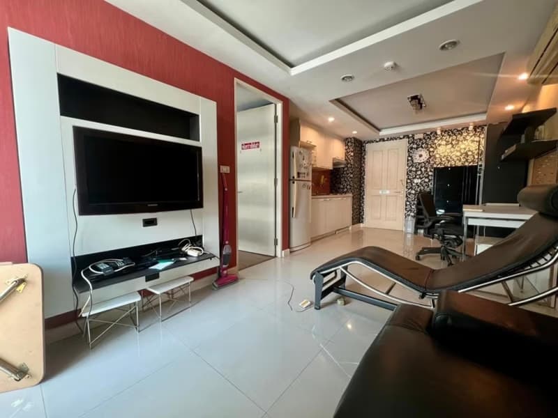 1 Bed Condo for Sale in Watthana