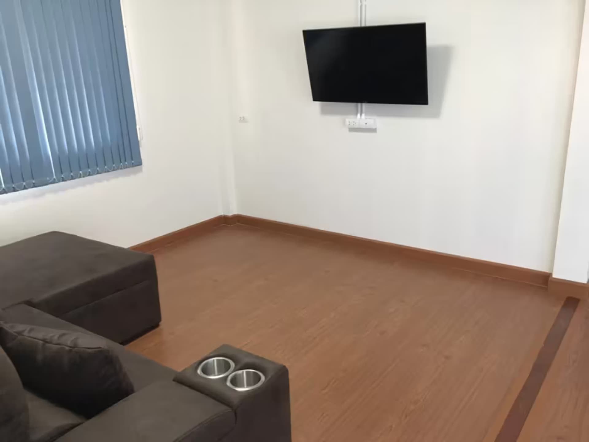 2 Bedroom House - Image 20