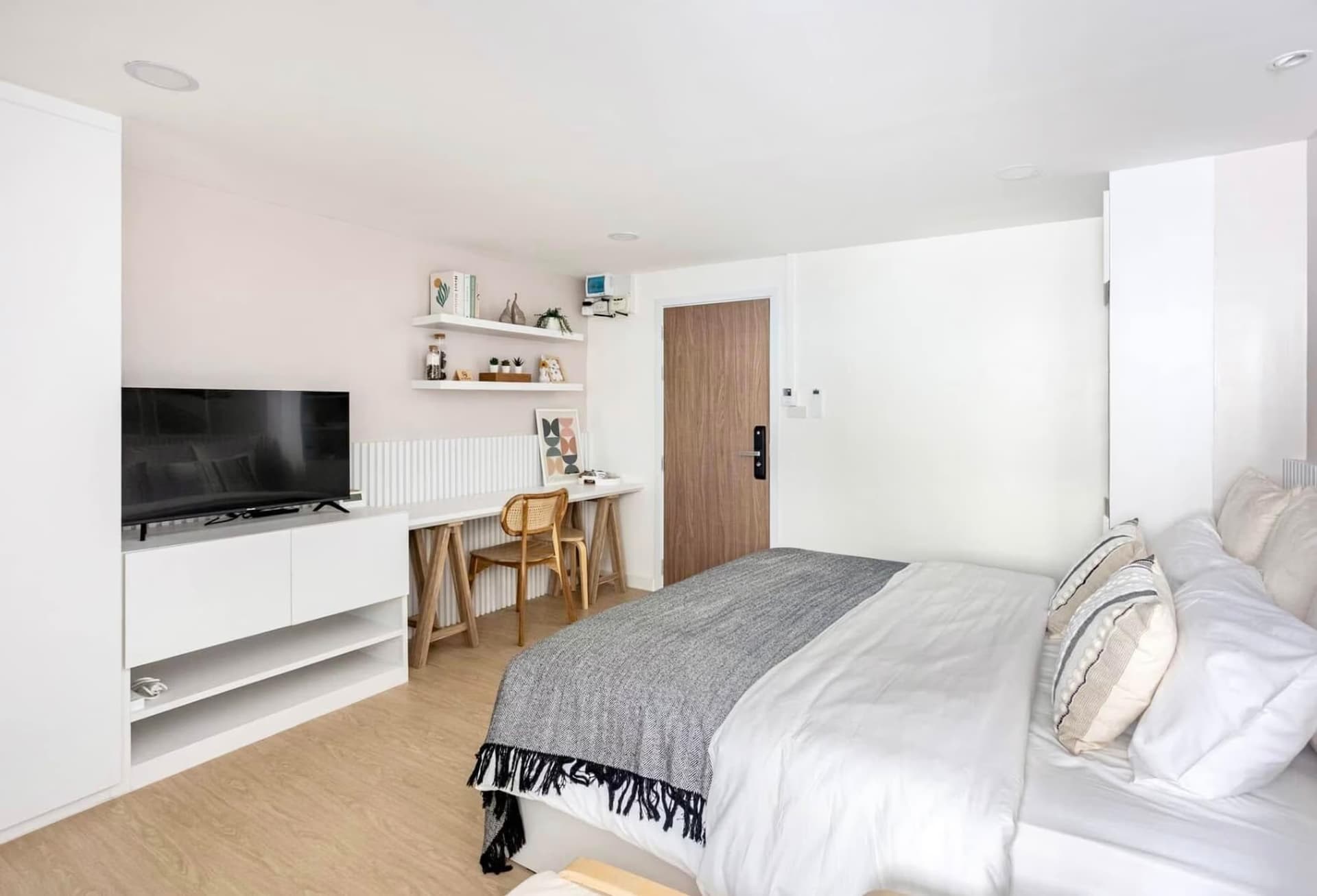 Studio Condo for Sale in Mueang Chiang Mai - Image 5