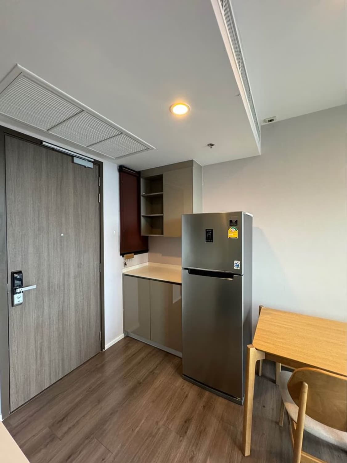 2 Bed Condo for Rent in Phra Khanong - Image 3