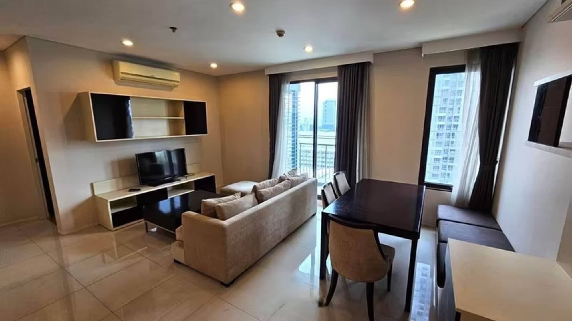  Condo for Rent at Villa Asoke Condominium - Image 7