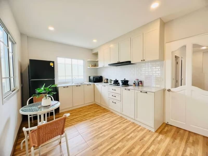 4 Bed House for Rent and Sale in Hang Dong District