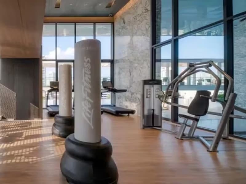 1 Bedroom Condo