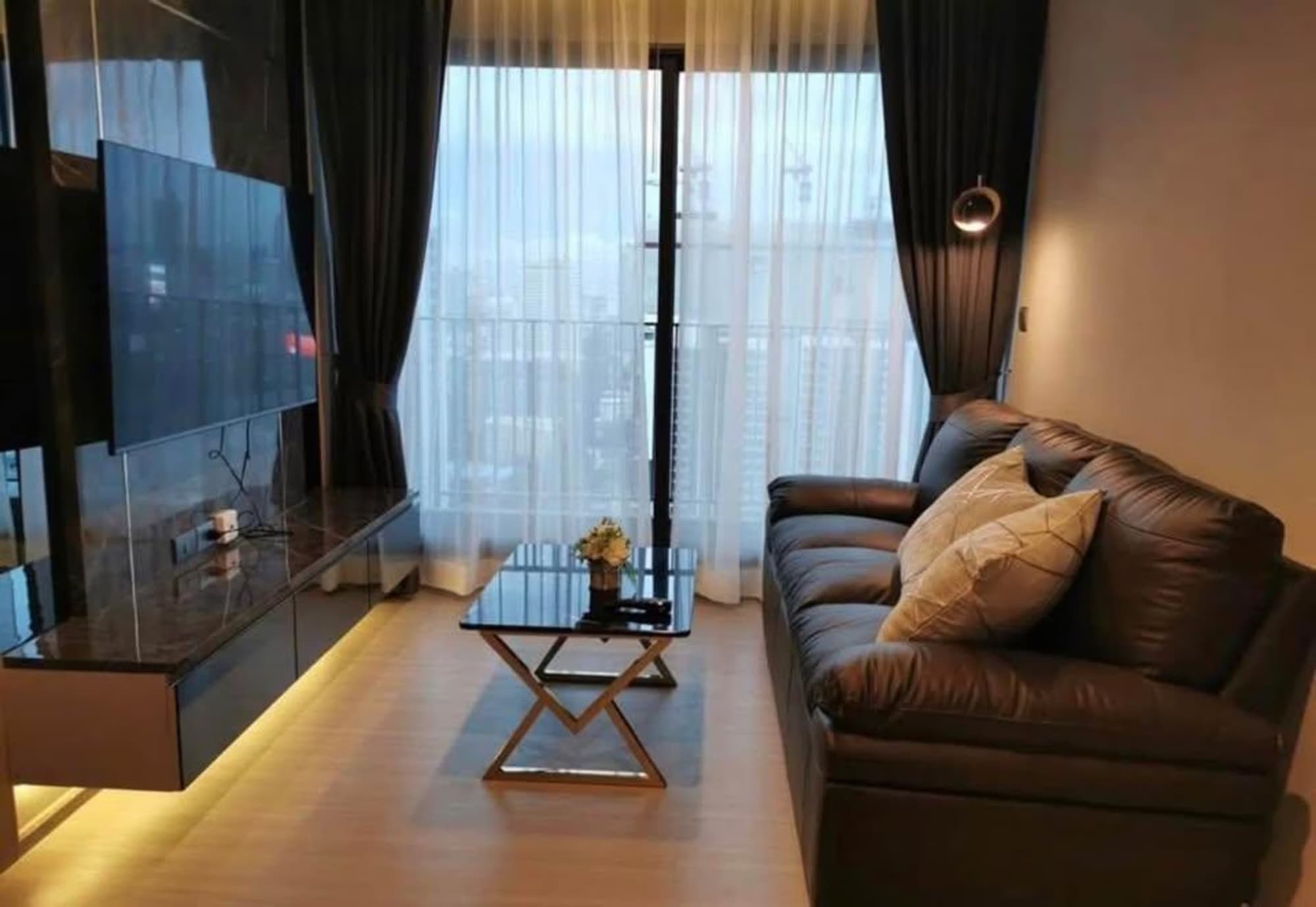 2 ห้องนอน คอนโด สำหรับ จำหน่าย ใน Din Daeng - Image 1