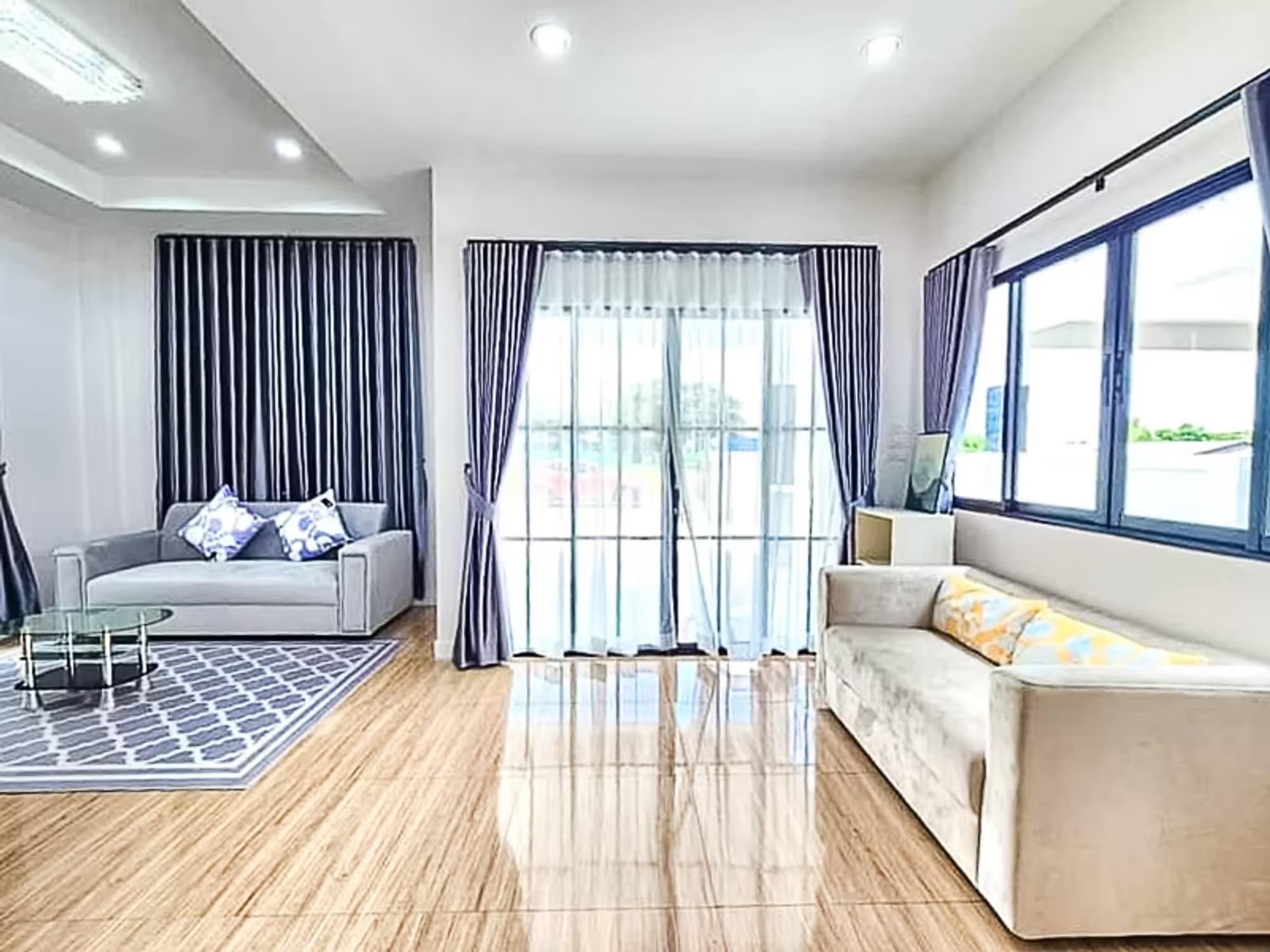 4 Bedroom House - Image 16