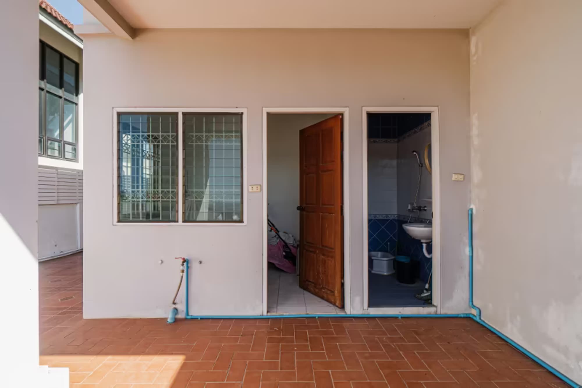 3 Bedroom House - Image 5