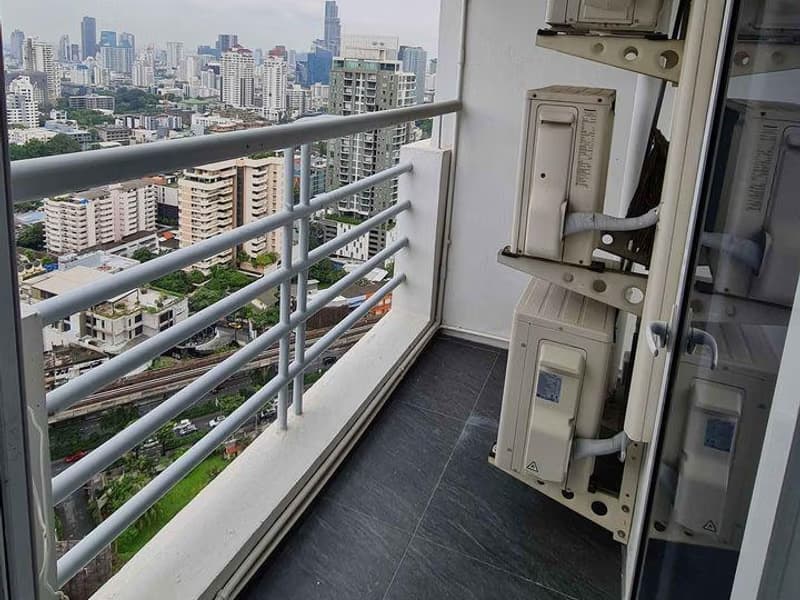 2 Bed Condo for Rent and Sale in Khlong Toei