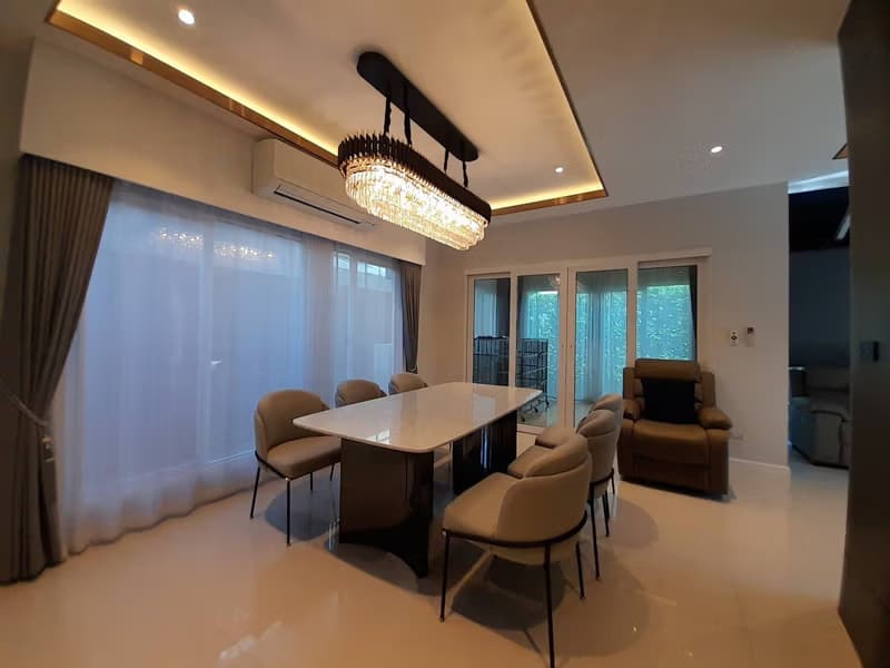 7 Bed House for Rent and Sale in Mueang Chiang Mai