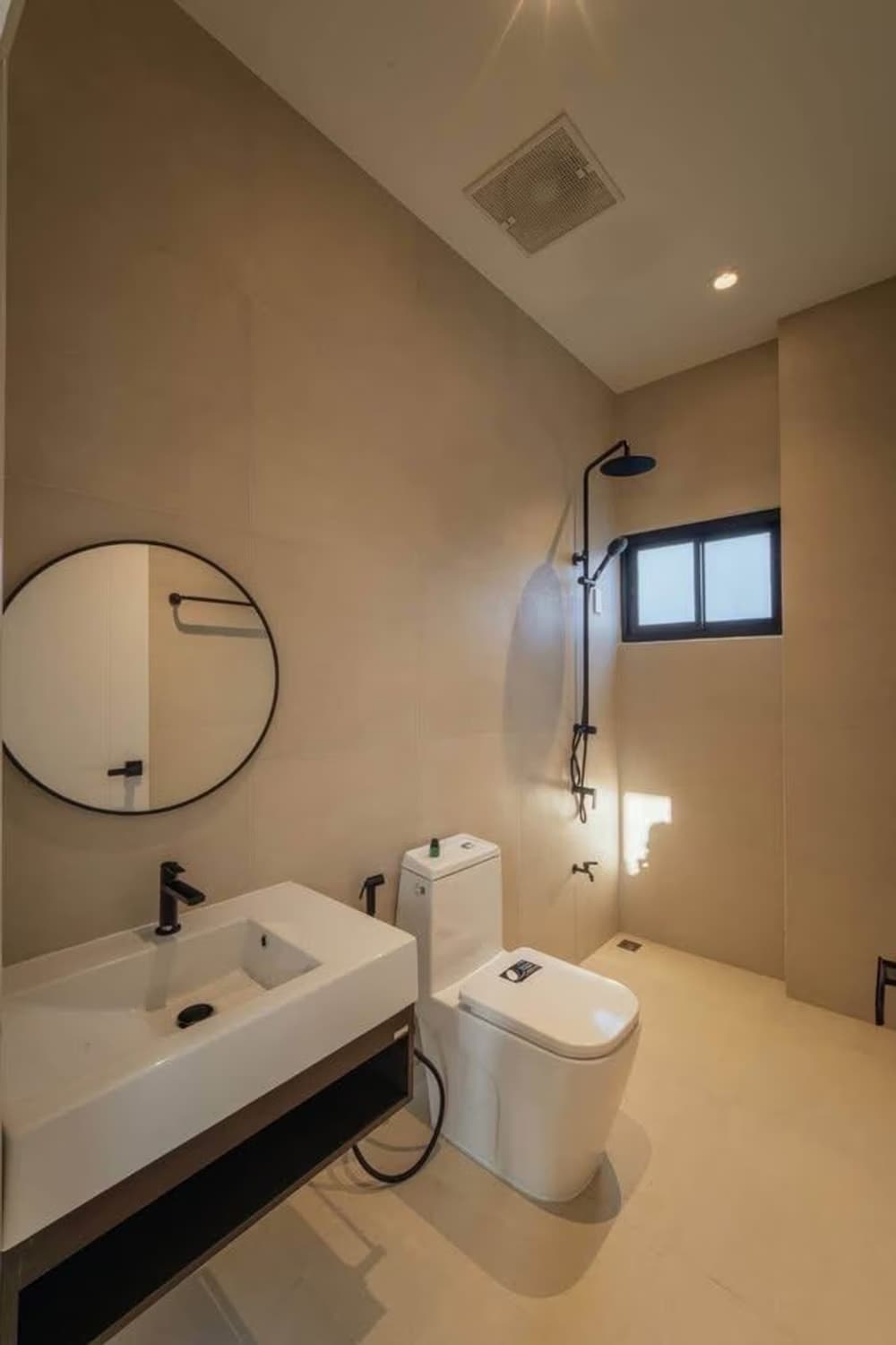 5 Bed House for Sale in San Sai District - Image 7