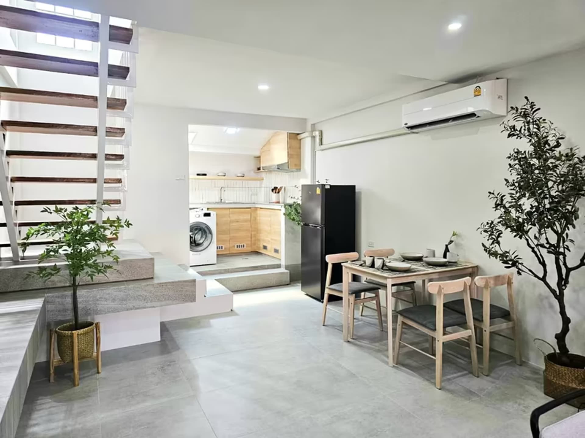 2 Bedroom House - Image 9
