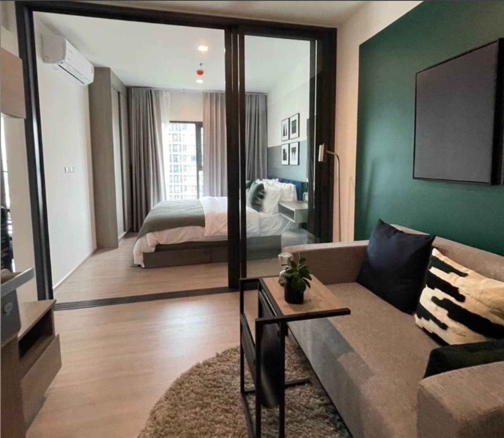 Condo for Rent at The Base Petchaburi-Thonglor - Image 2