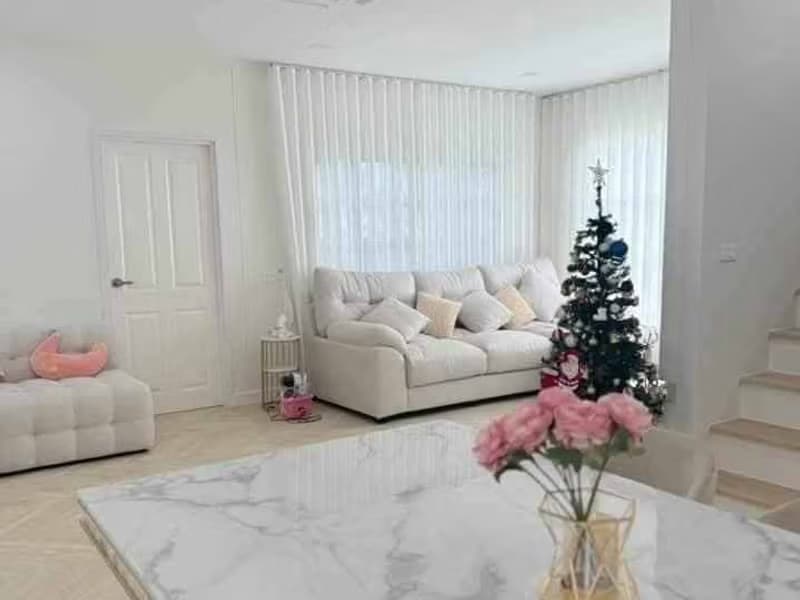 4 Bed House for Rent in Mueang Samut Prakan