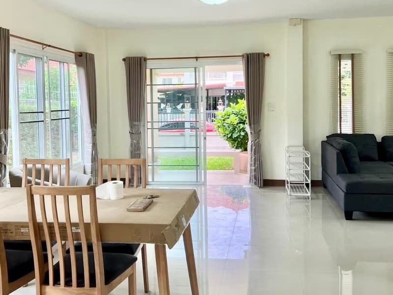 4 Bed House for Rent in Hang Dong