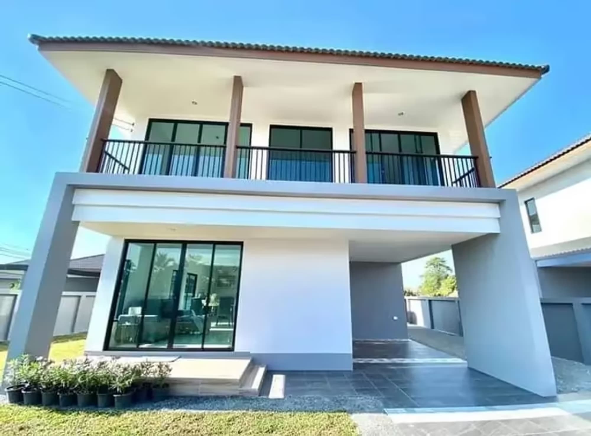 3 Bedroom House - Image 20