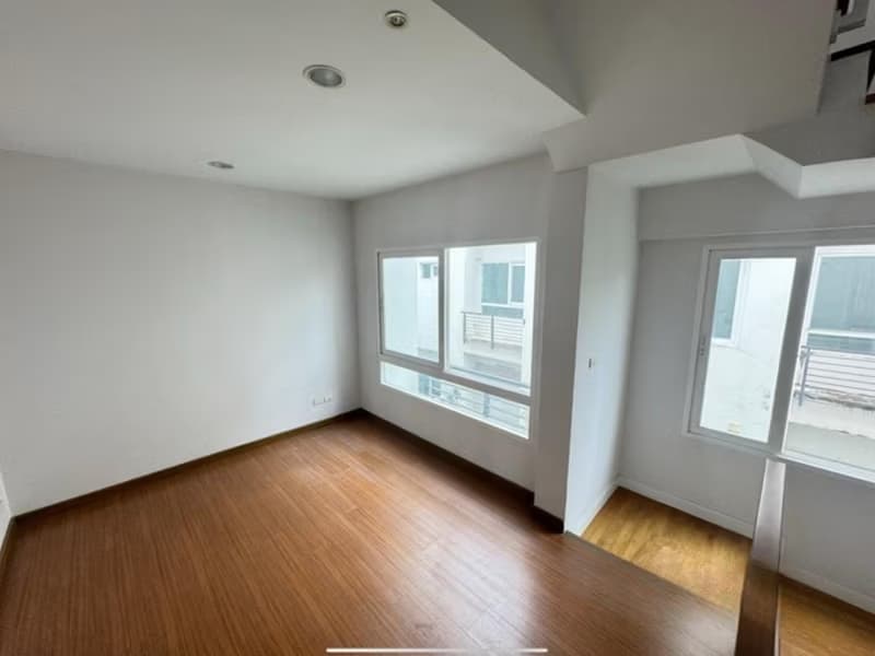 3 Bed House for Sale in Bang Kho Laem
