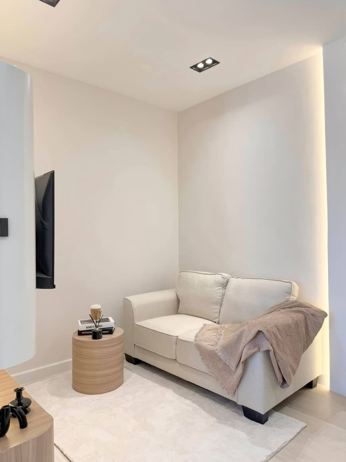 1 Bed Condo for Sale in Mueang Chiang Mai - Image 6