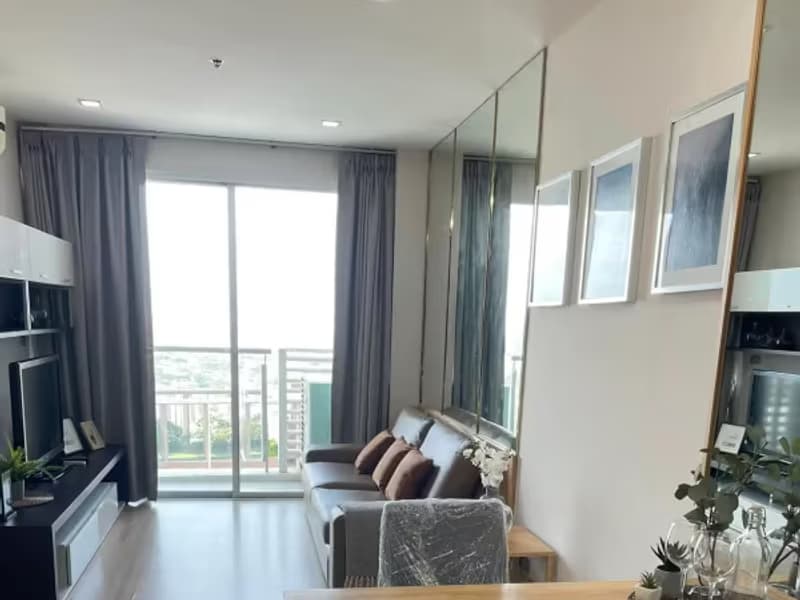 1 Bedroom Condo