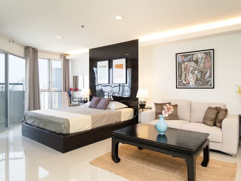 1 Bed Condo for Rent and Sale in Khlong Toei