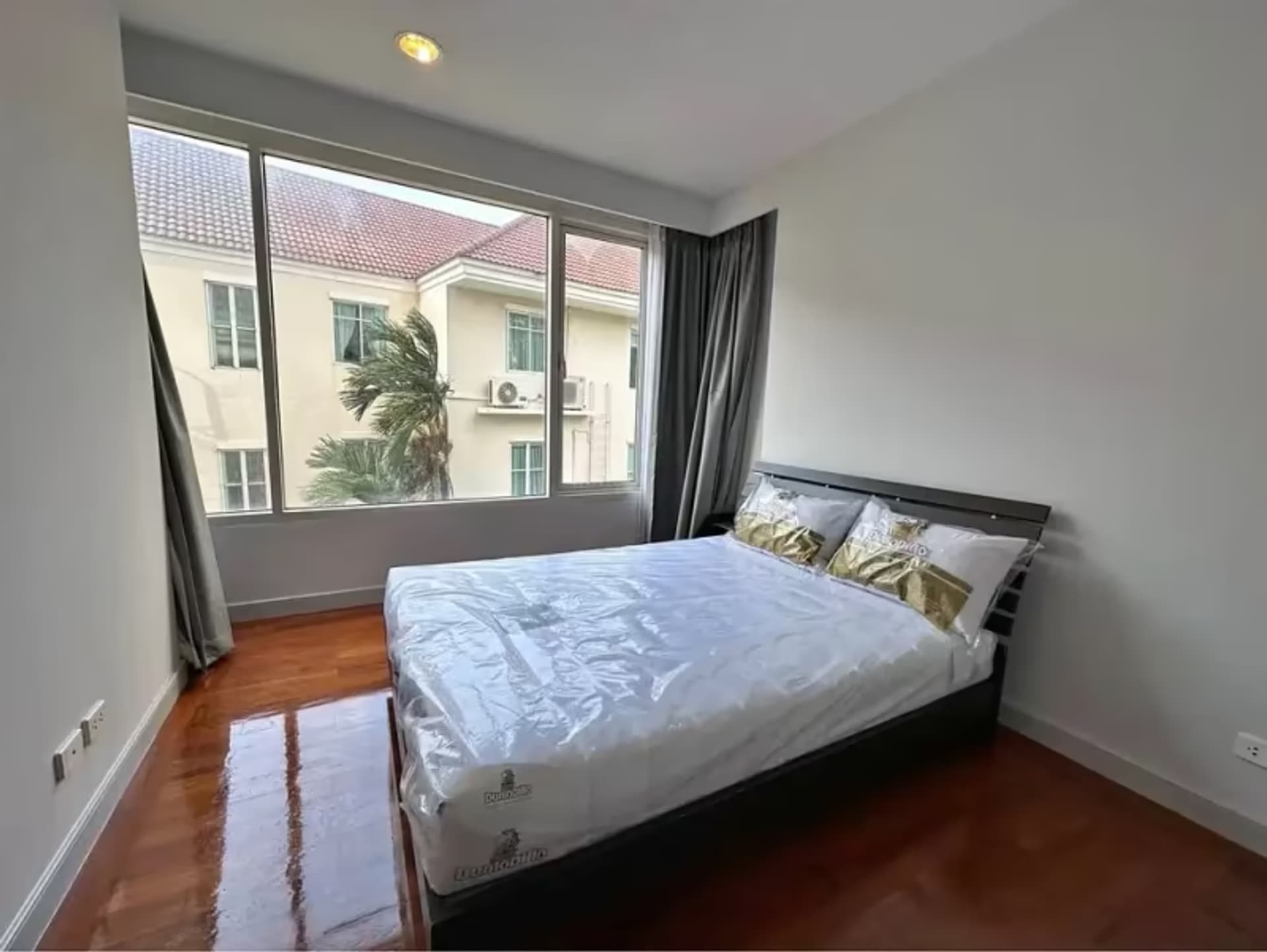 3 Bedroom Condo - Image 2
