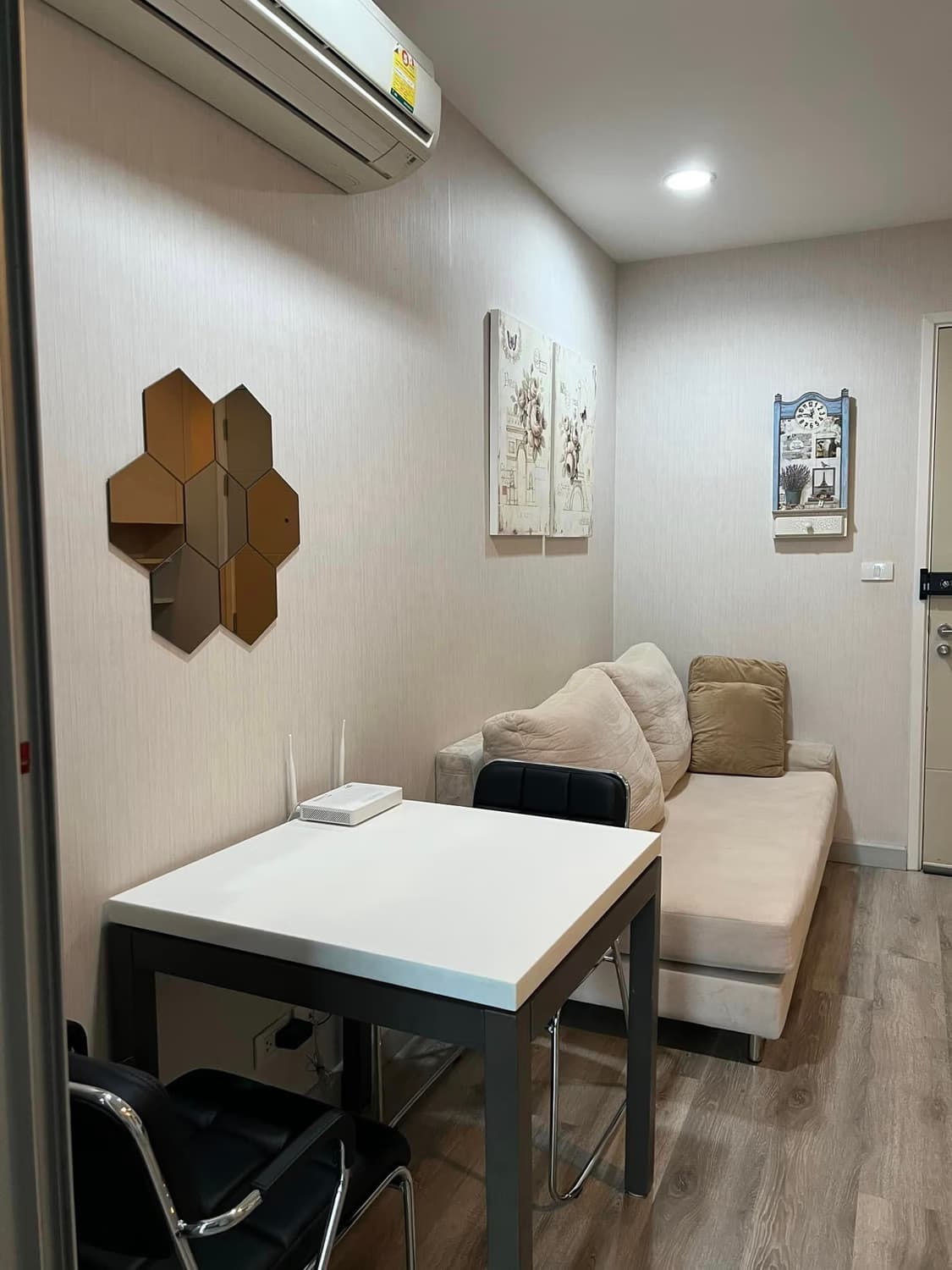 1 Bed Condo for Sale in Sathon - Image 3