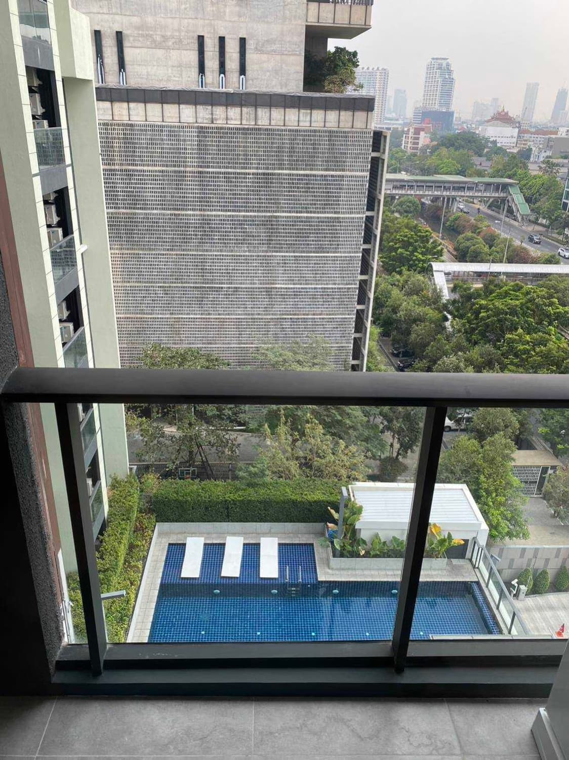1 Bed Condo for Rent and Sale in Sathon - Image 9