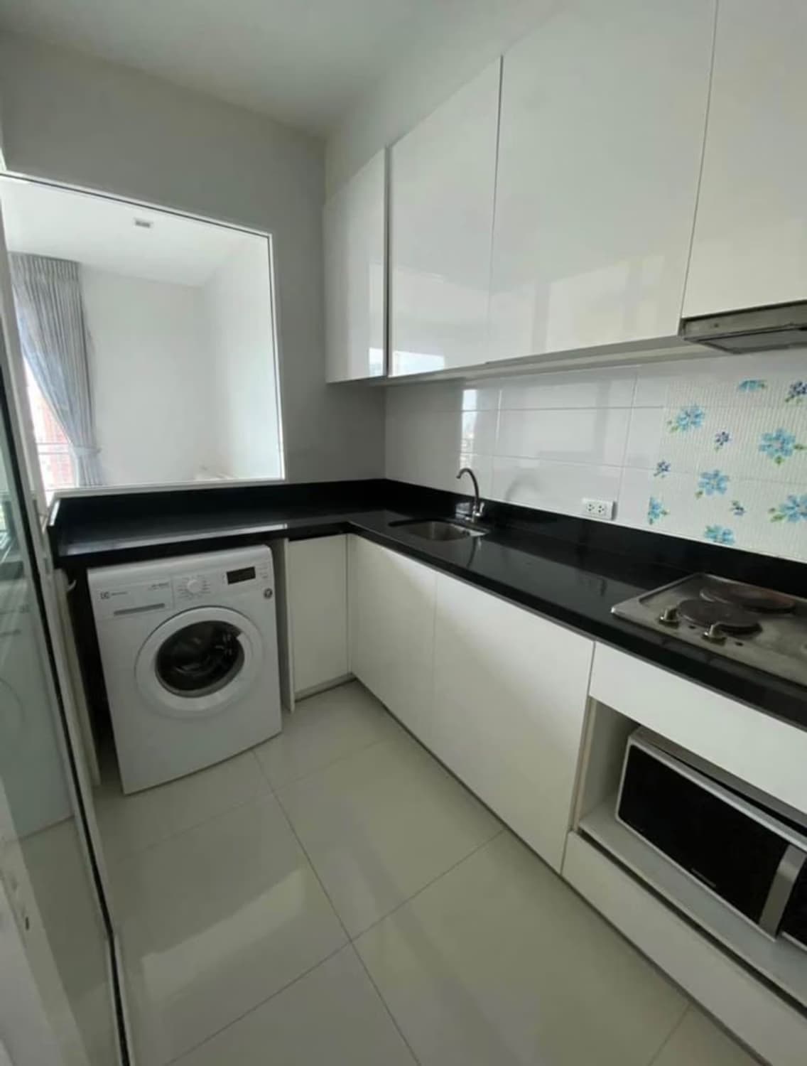 2 Bed Condo for Rent and Sale  Near Phra Khanong BTS - Image 9