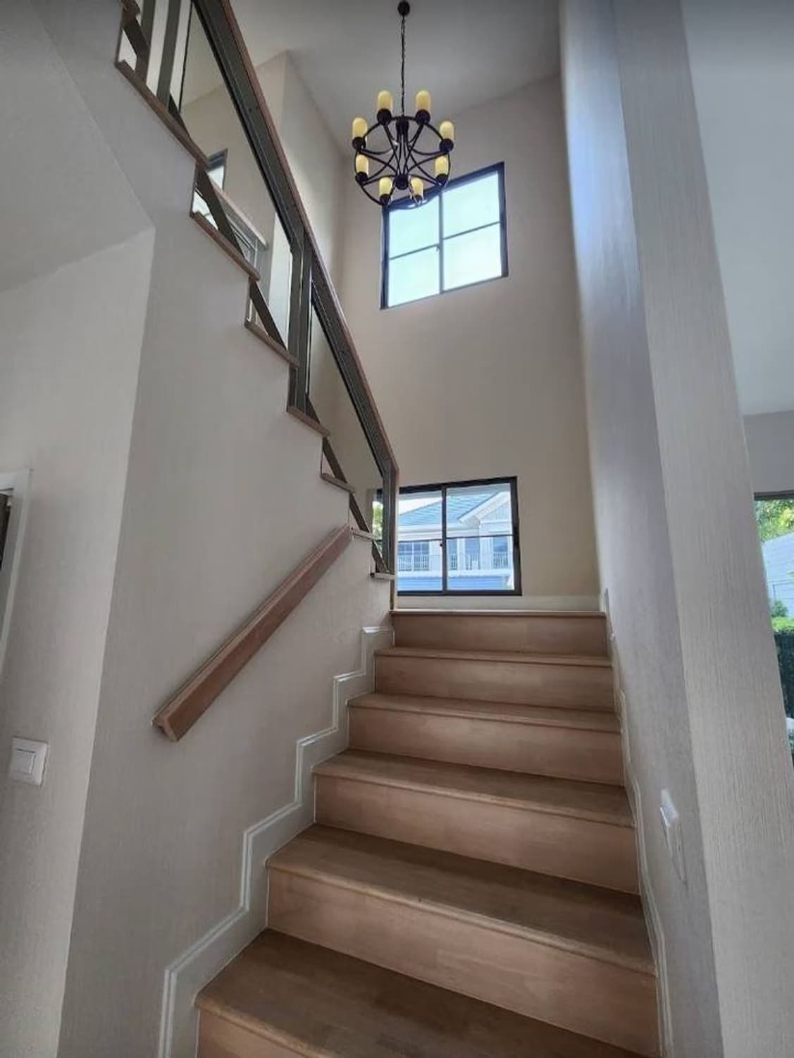 4 Bedroom House - Image 22