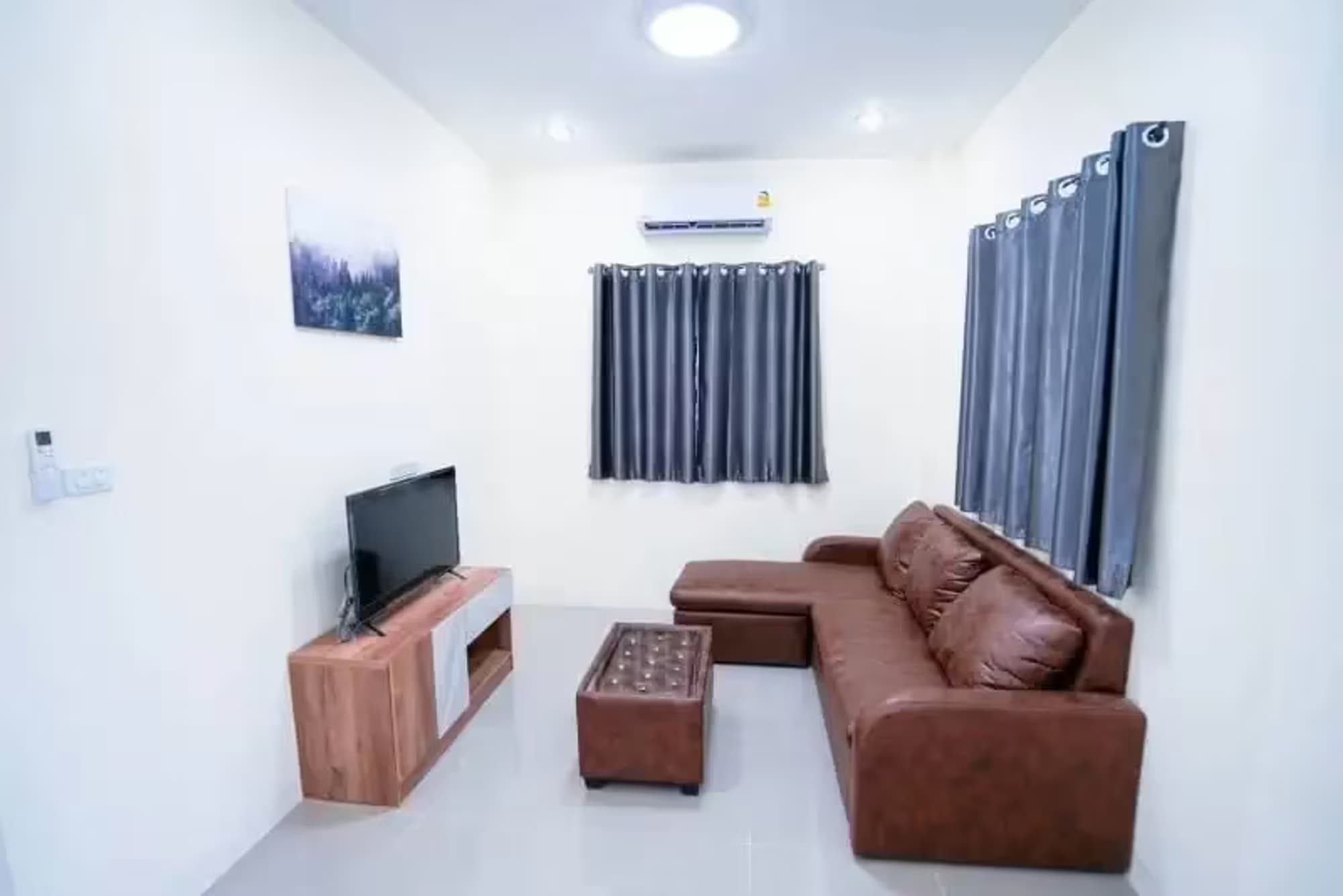 3 Bedroom House - Image 7