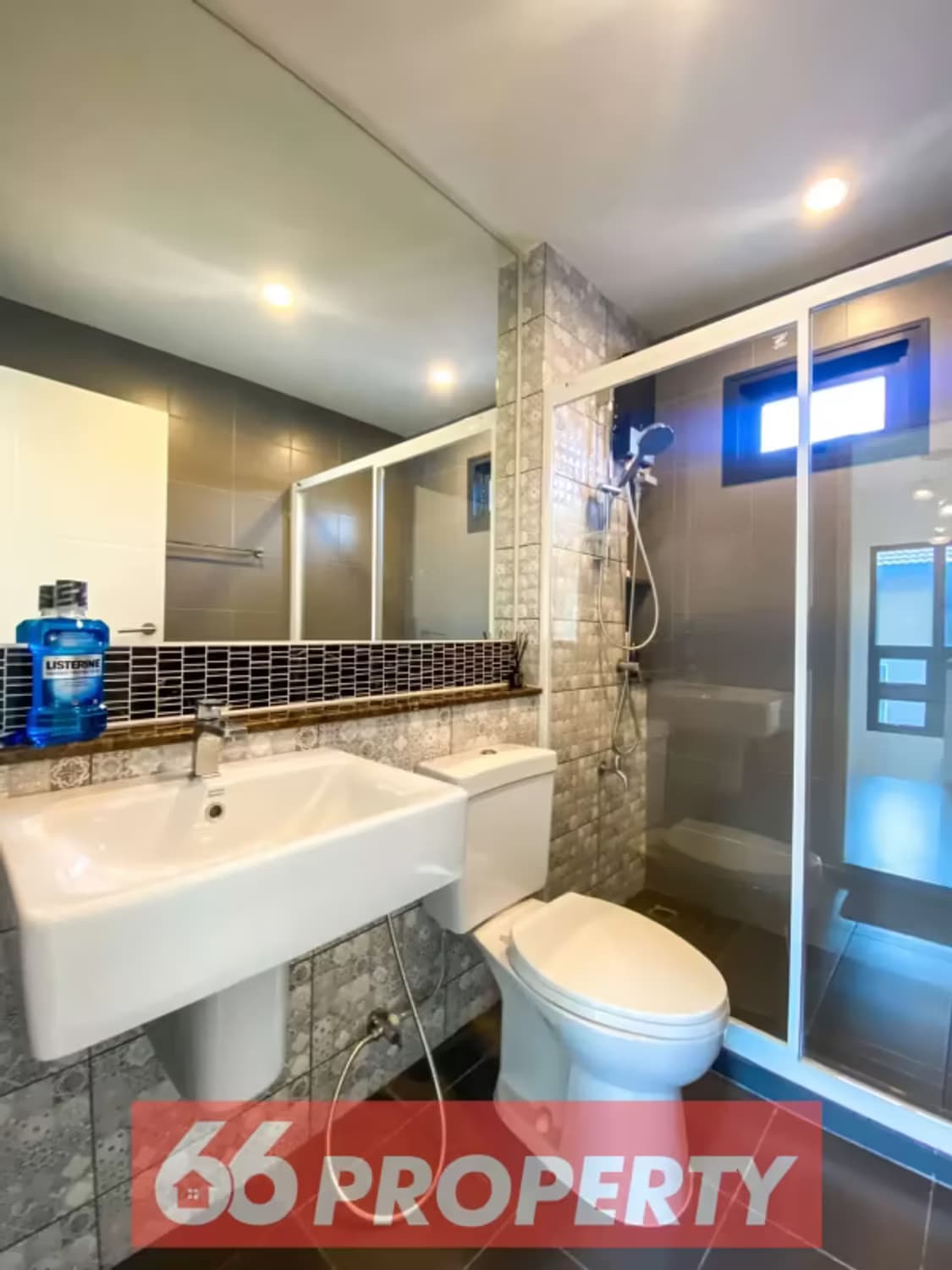 3 Bedroom House - Image 12
