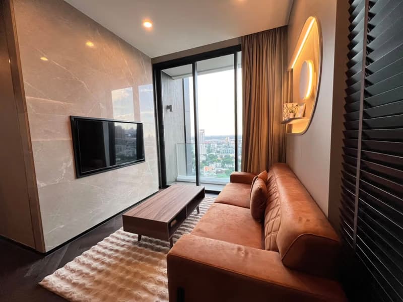 2 Bed Condo for Rent in Khlong Toei