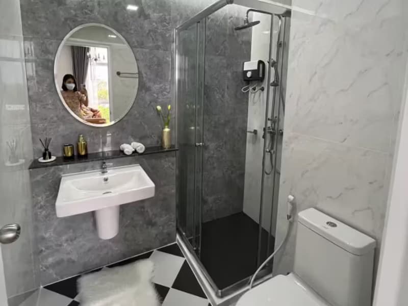 1 Bedroom Condo