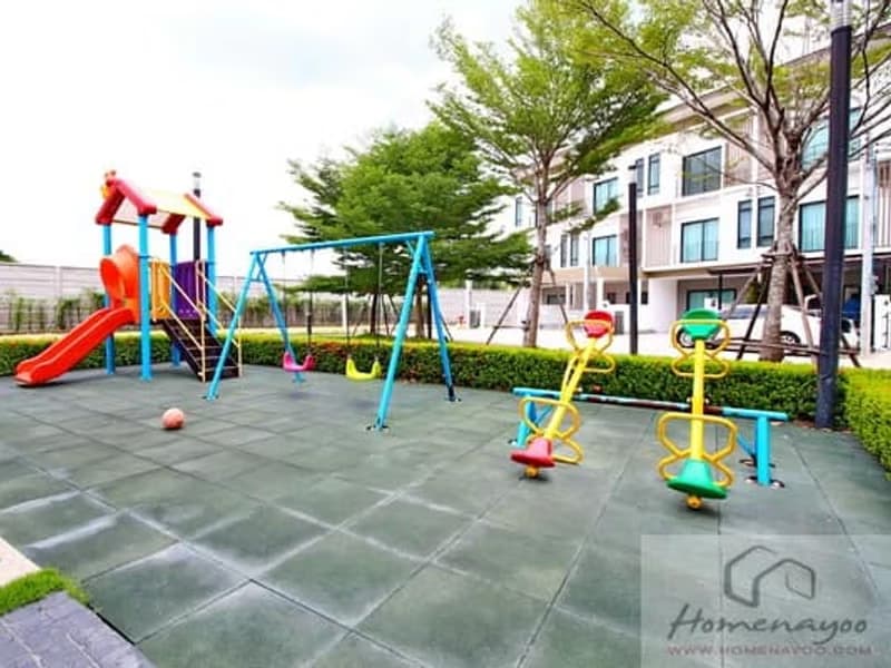 Townhouse for Rent at Patio Srinakarin-Rama9