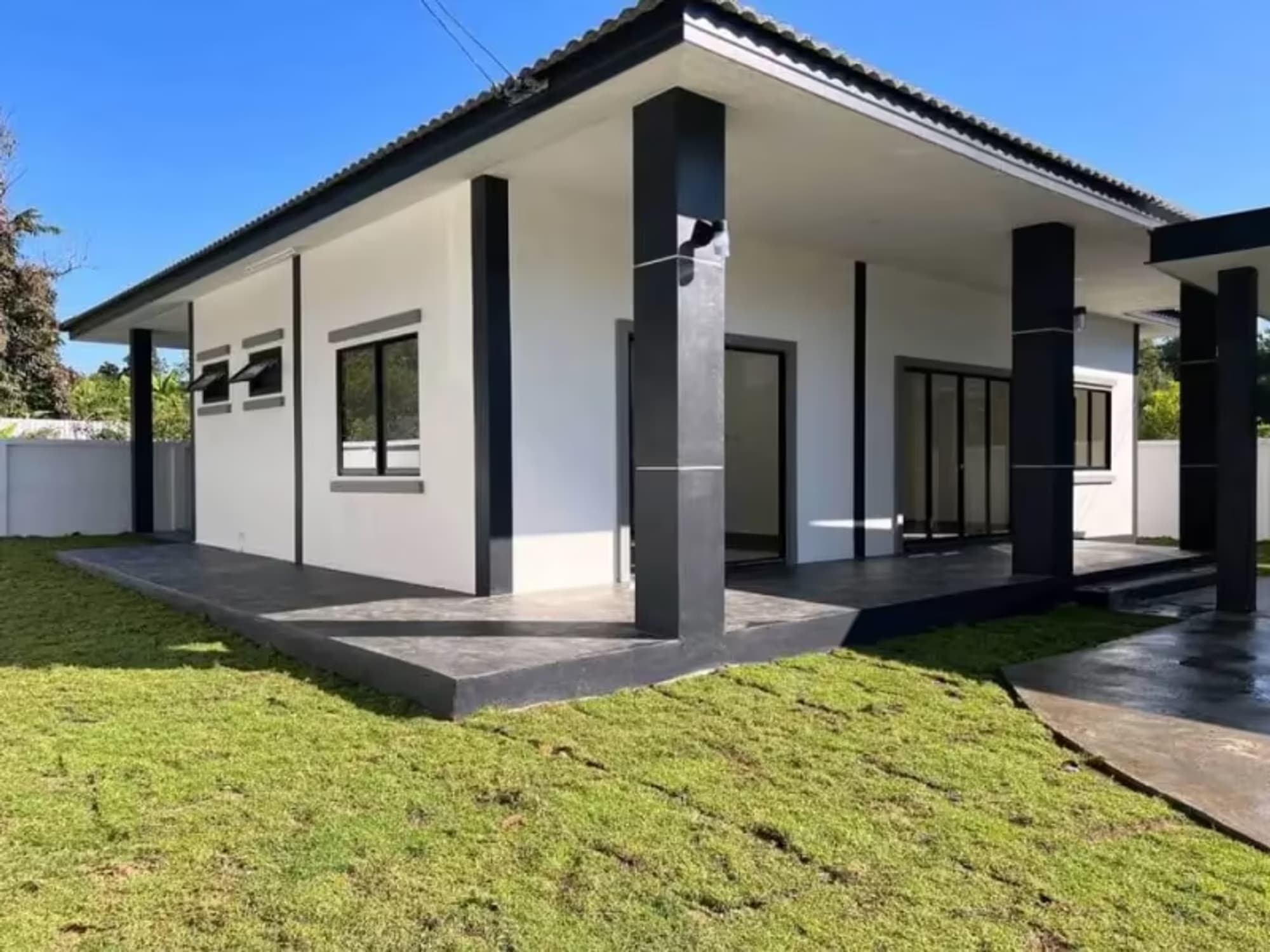 3 Bedroom House - Image 15