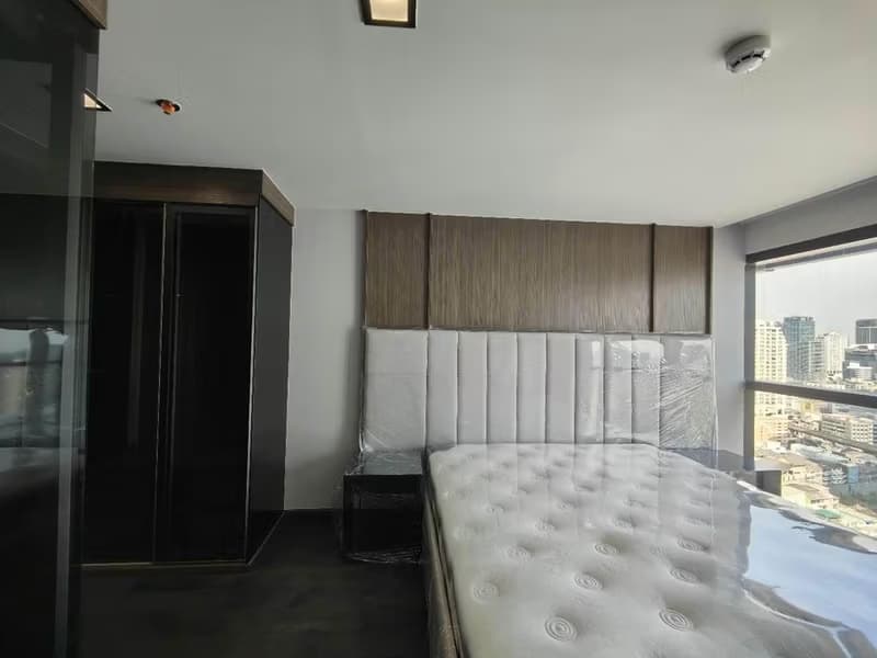 1 Bedroom Condo