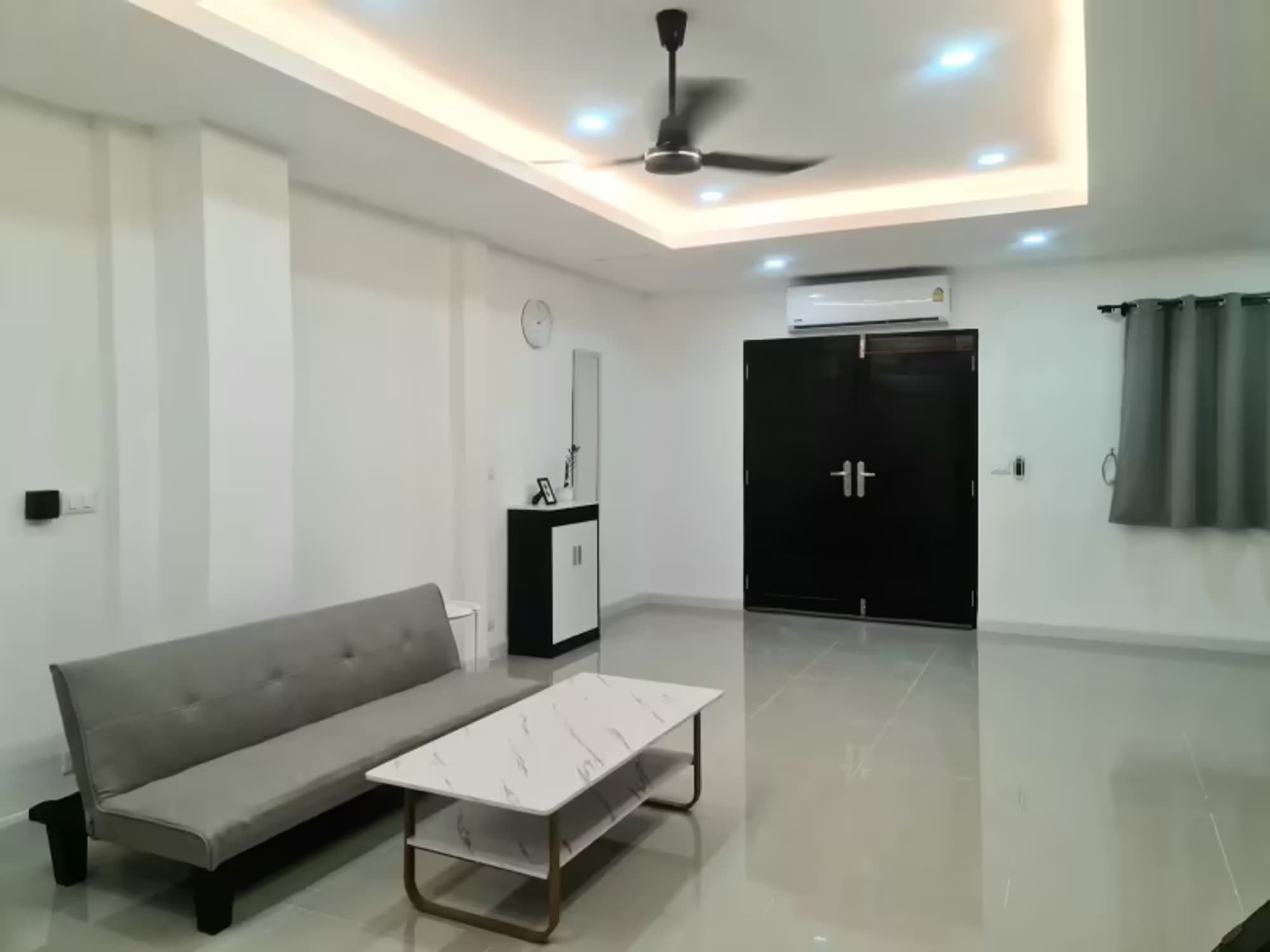 2 Bedroom House - Image 2