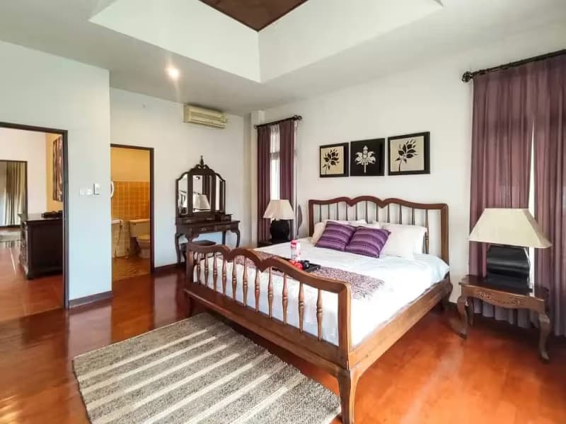 2 Bedroom House