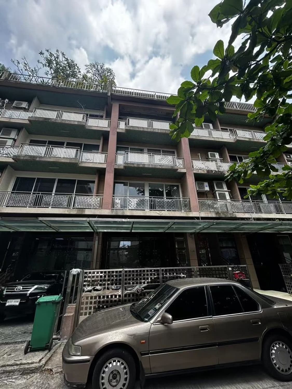 Commercial for Rent in Huai Khwang  - Image 15