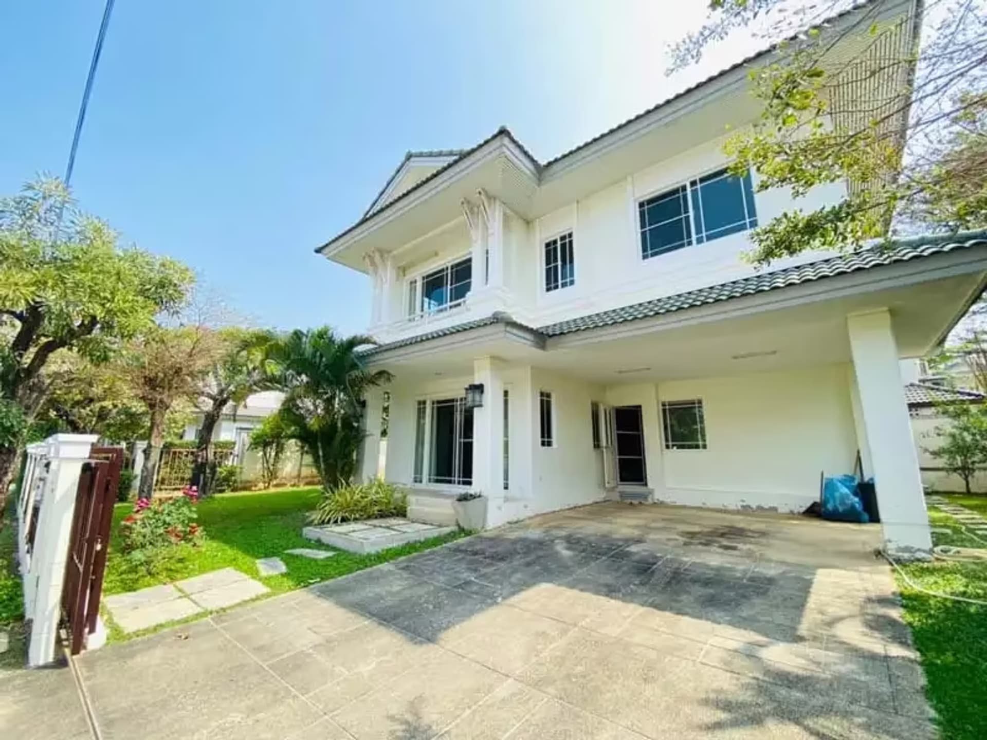 3 Bedroom House - Image 12