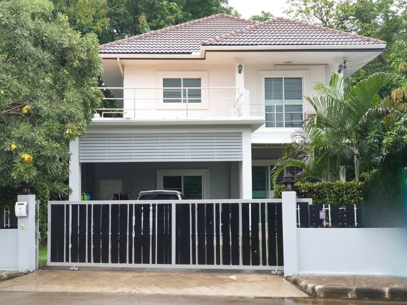 4 Bed House for Rent in Mueang Chiang Mai