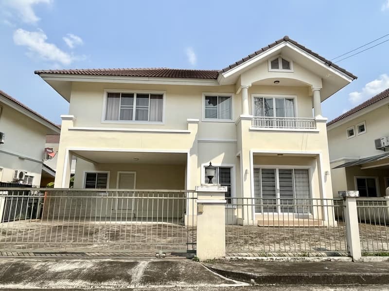 4 Bed House for Sale in San Kamphaeng