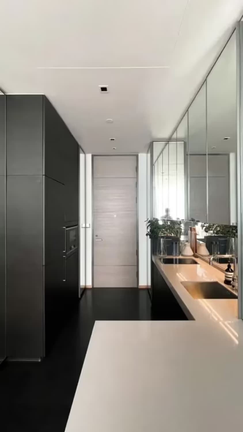 1 Bedroom Condo - Image 1