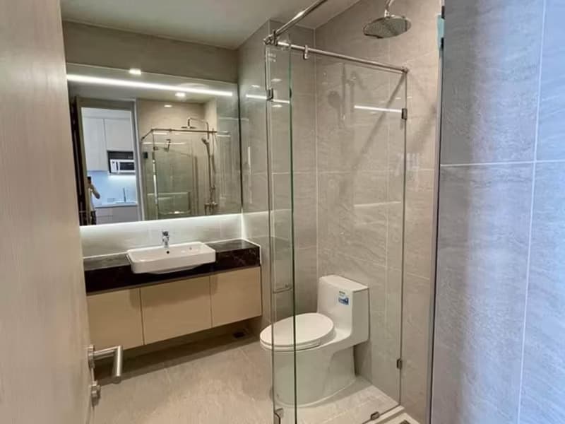 Condo for Rent, Sale at Noble State 39
