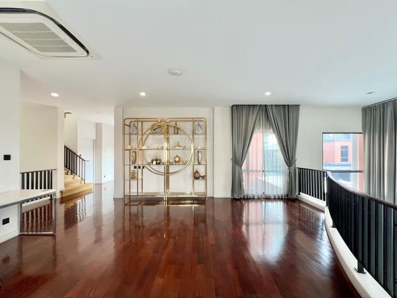 House for Sale at  Grand Bangkok Boulevard Rama 9 - Srinakarin