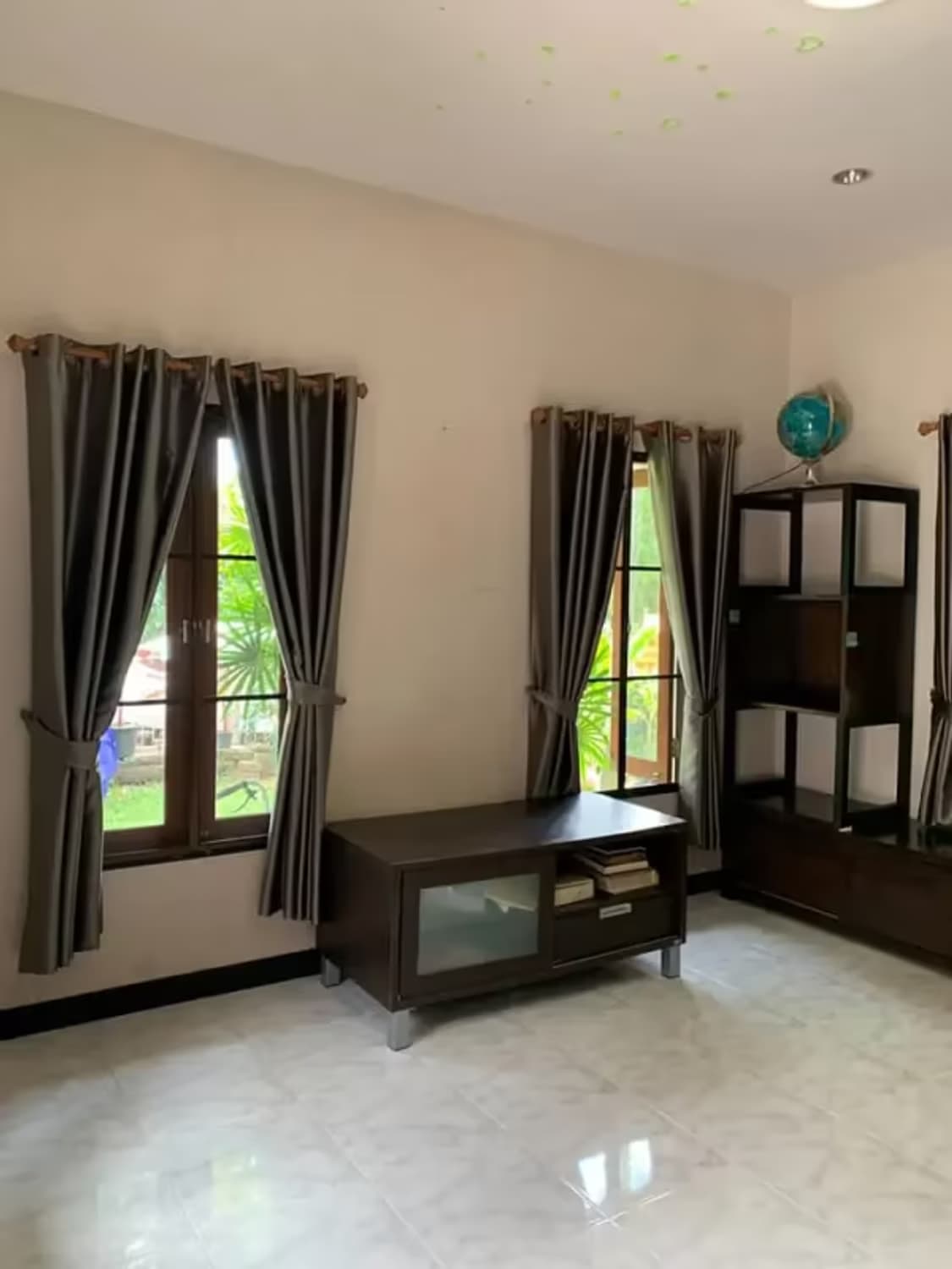3 Bedroom House - Image 10