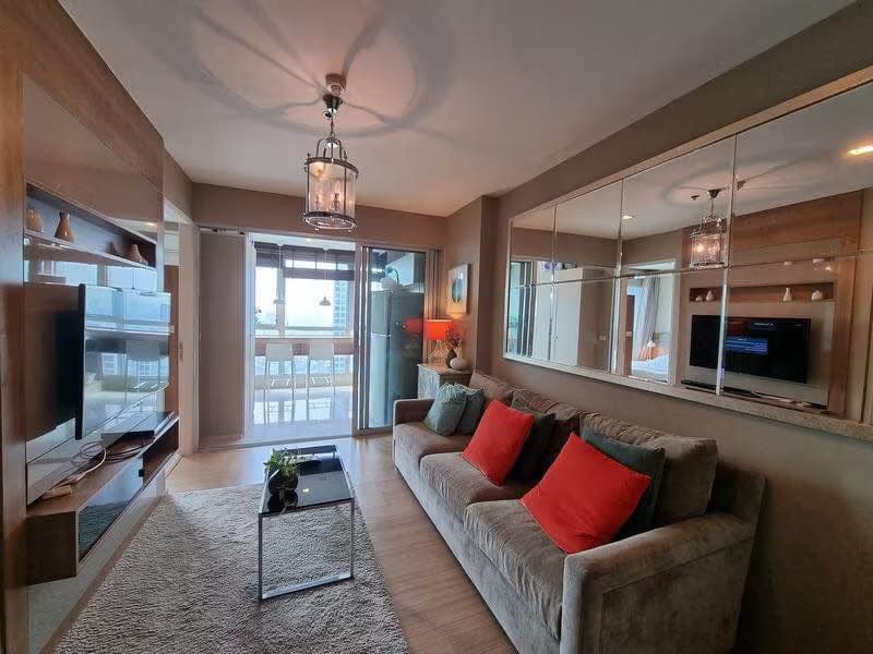 1 Bedroom Condo
