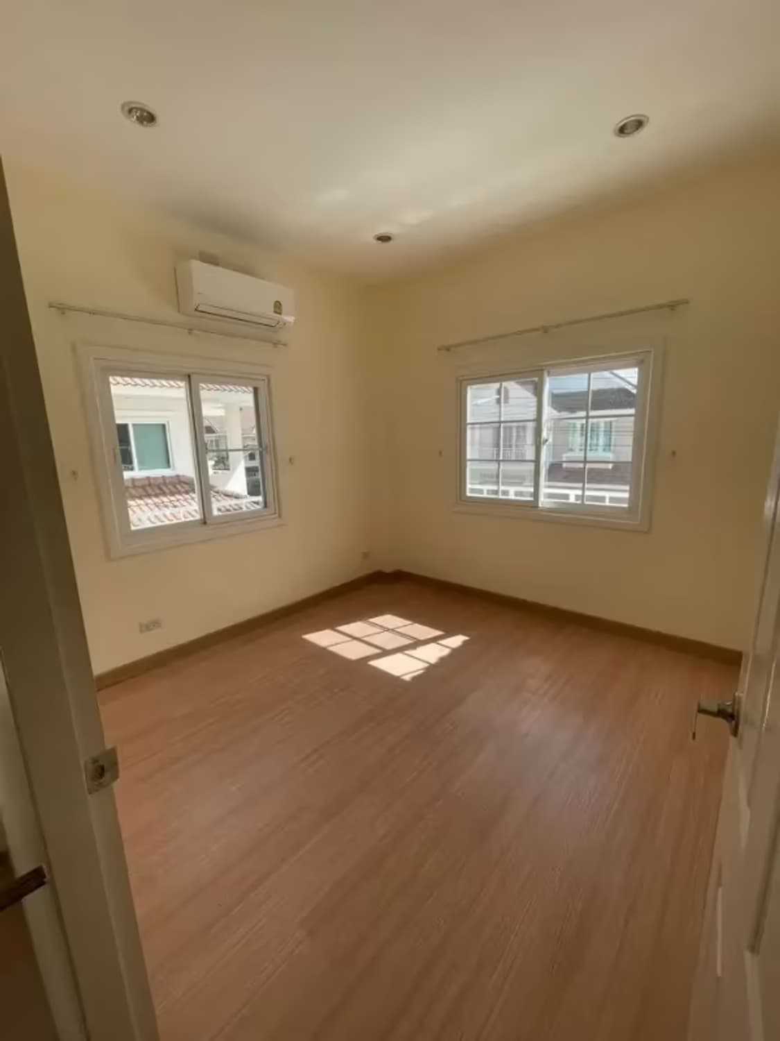 3 Bedroom House - Image 11