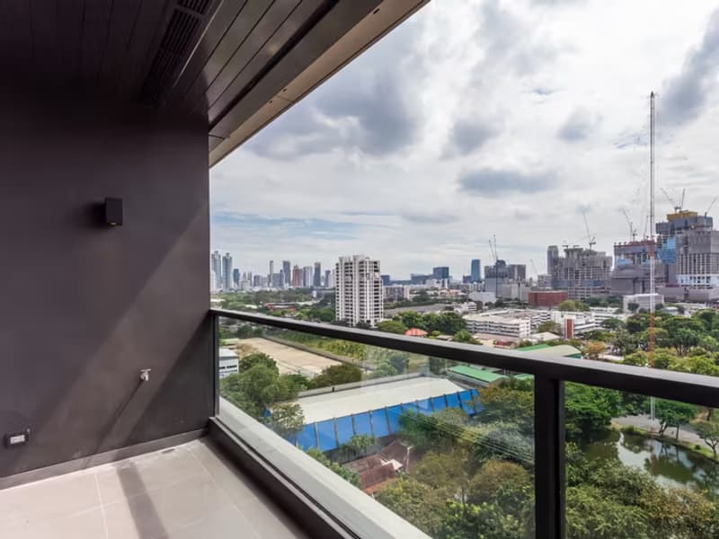 Condo for Rented, Sale at Sindhorn Tonson