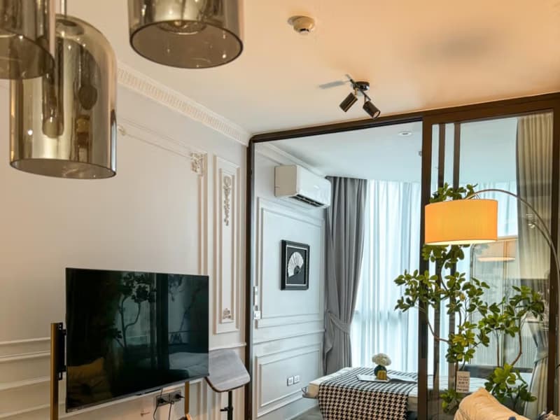 2 Bed Condo for Rent in Khlong Toei