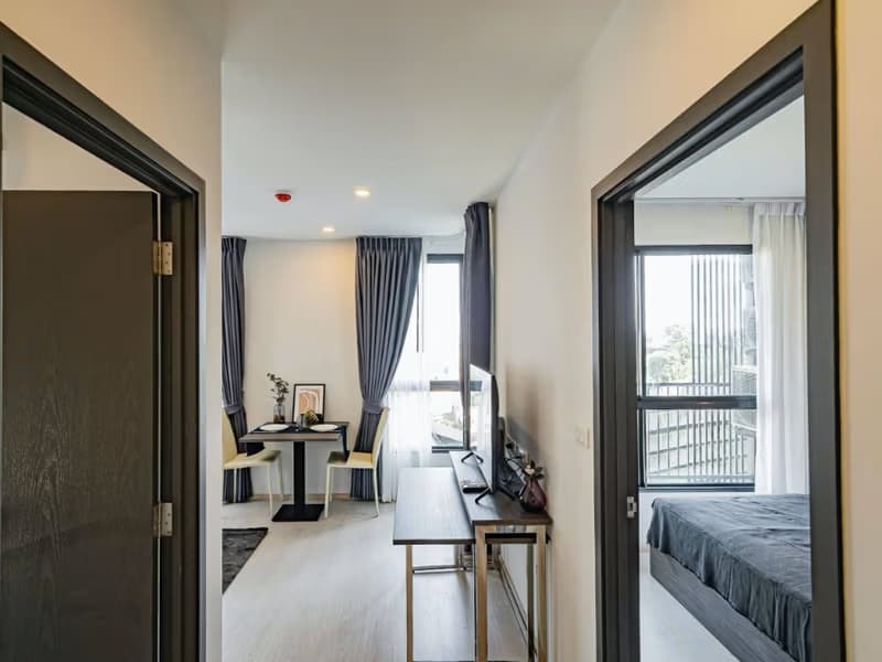 1 Bed Condo for Rent  Near Udom Suk BTS